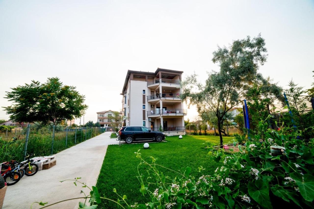 Breeze Villa Mamaia Nord 那沃达利 外观 照片